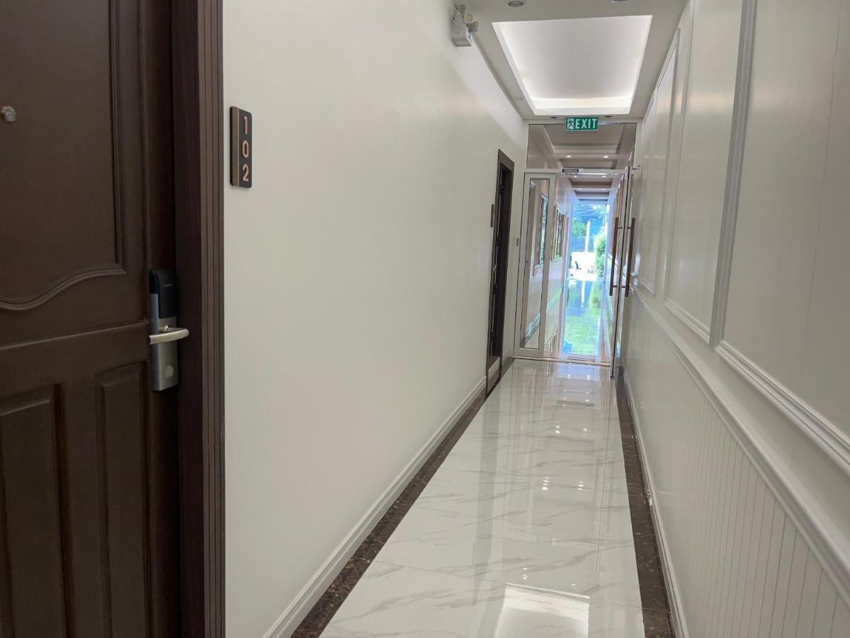 Anwari Hotel Bangkok Bagian luar foto