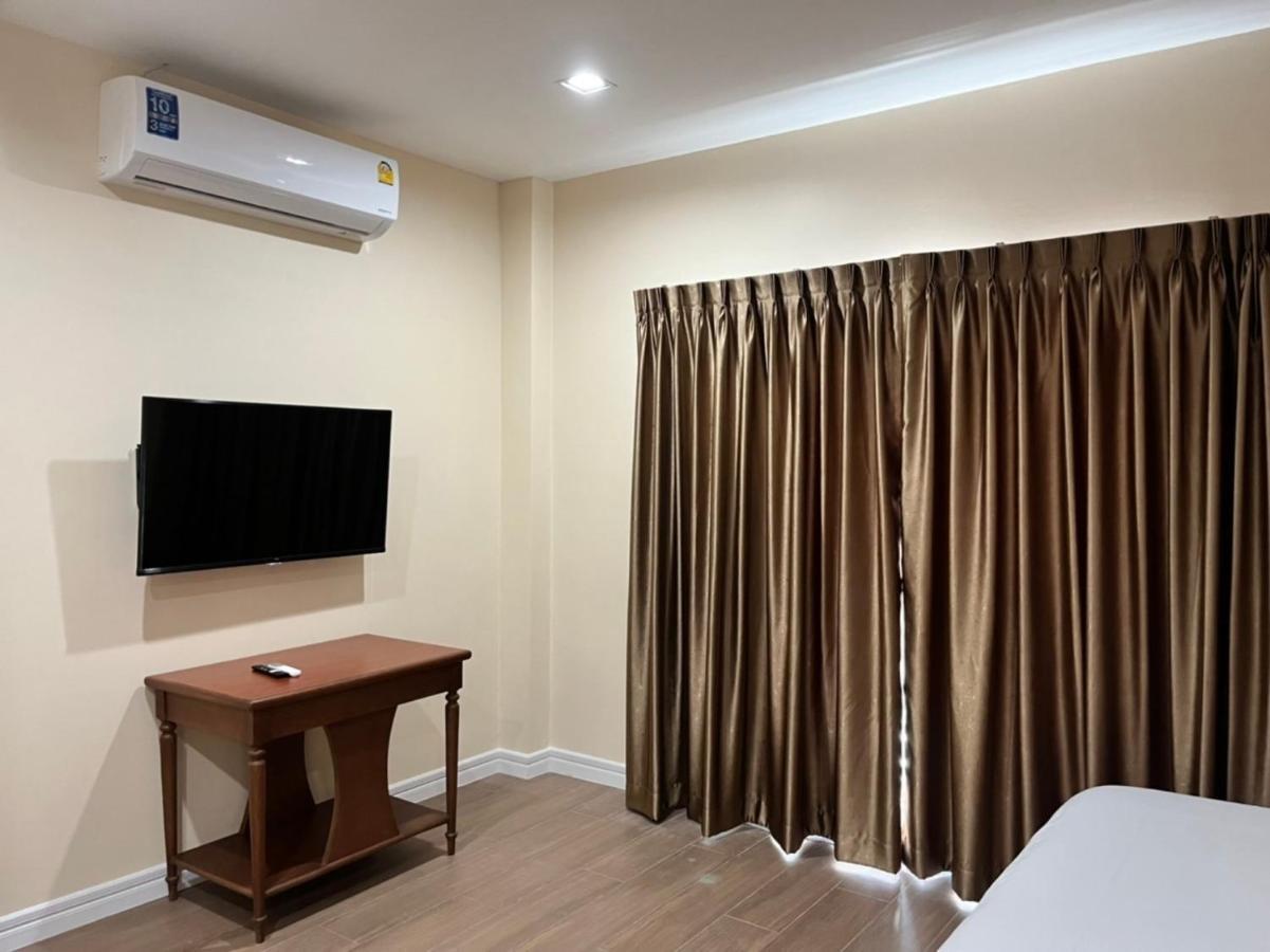 Anwari Hotel Bangkok Bagian luar foto